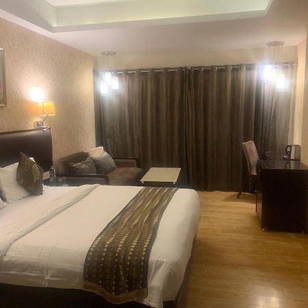 Nandan Kanan Hotel & Resort Sipra Exterior photo