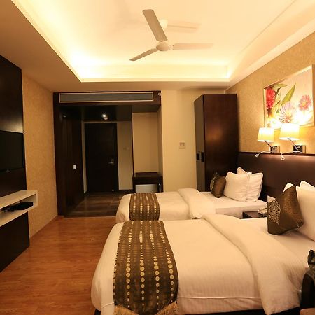 Nandan Kanan Hotel & Resort Sipra Exterior photo