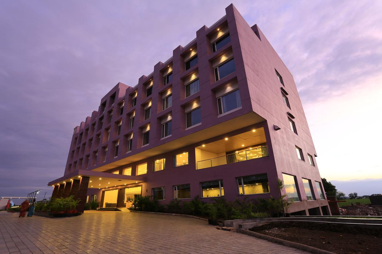 Nandan Kanan Hotel & Resort Sipra Exterior photo