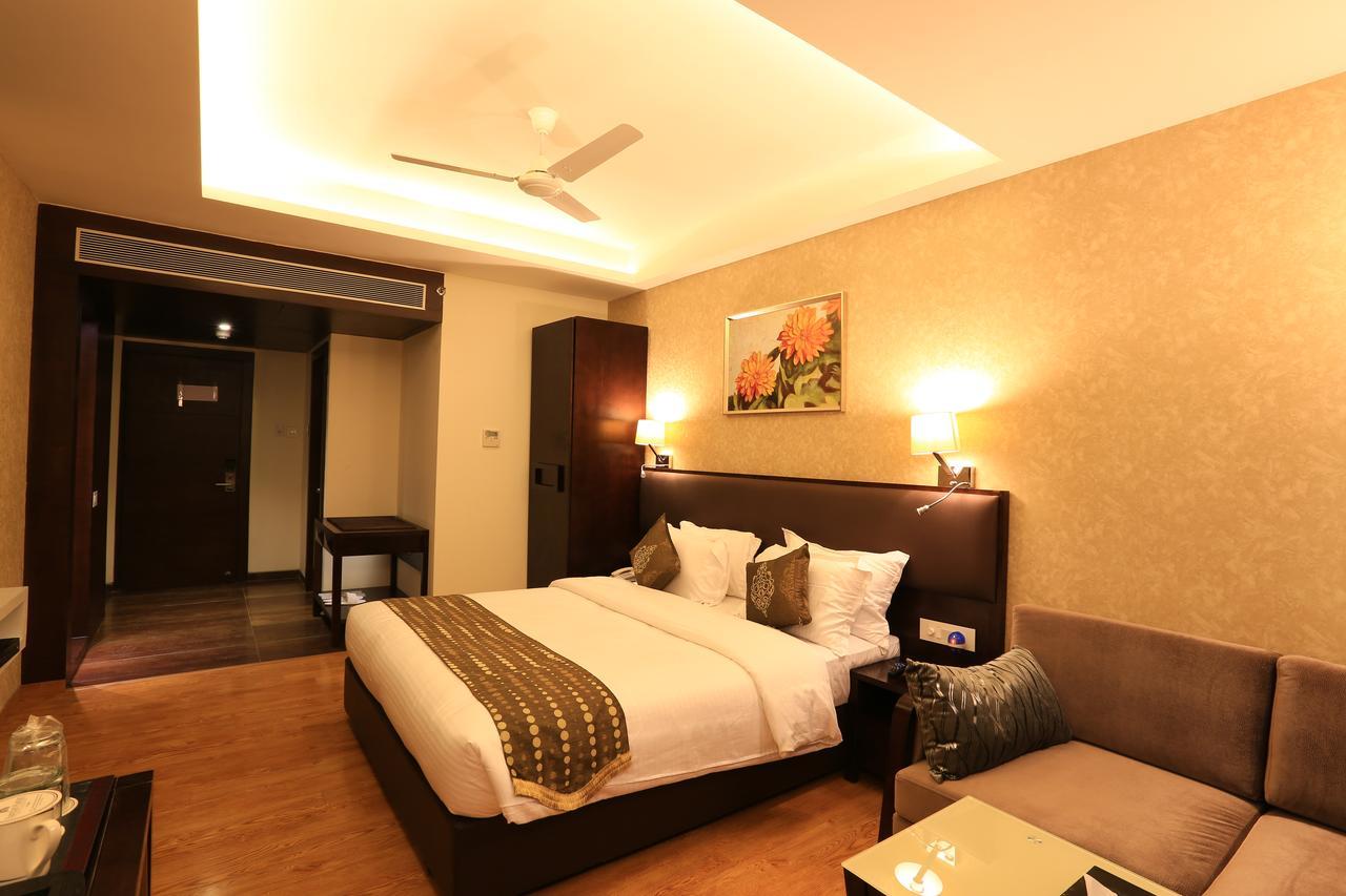 Nandan Kanan Hotel & Resort Sipra Exterior photo